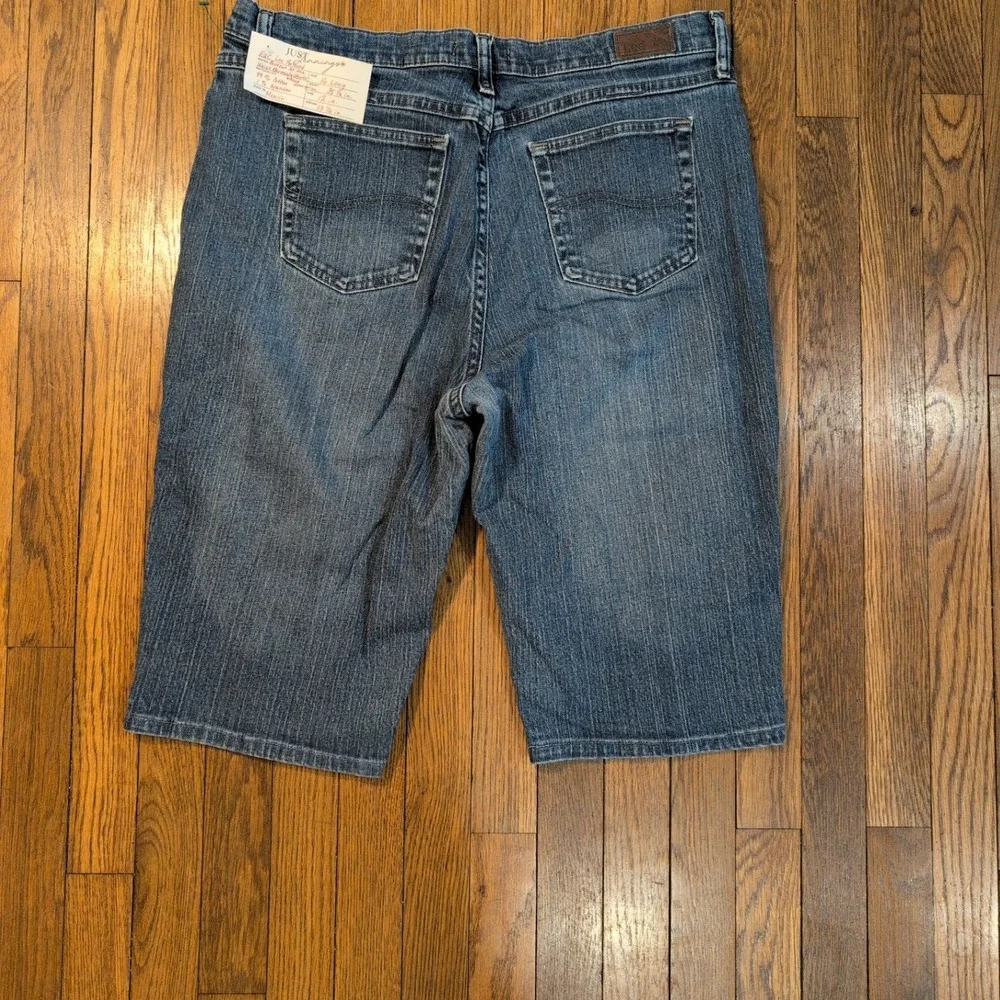 Lee‎ Womens Relaxed Fit Bermuda Shorts Blue Denim High Rise 16 Long 35.5 Waist